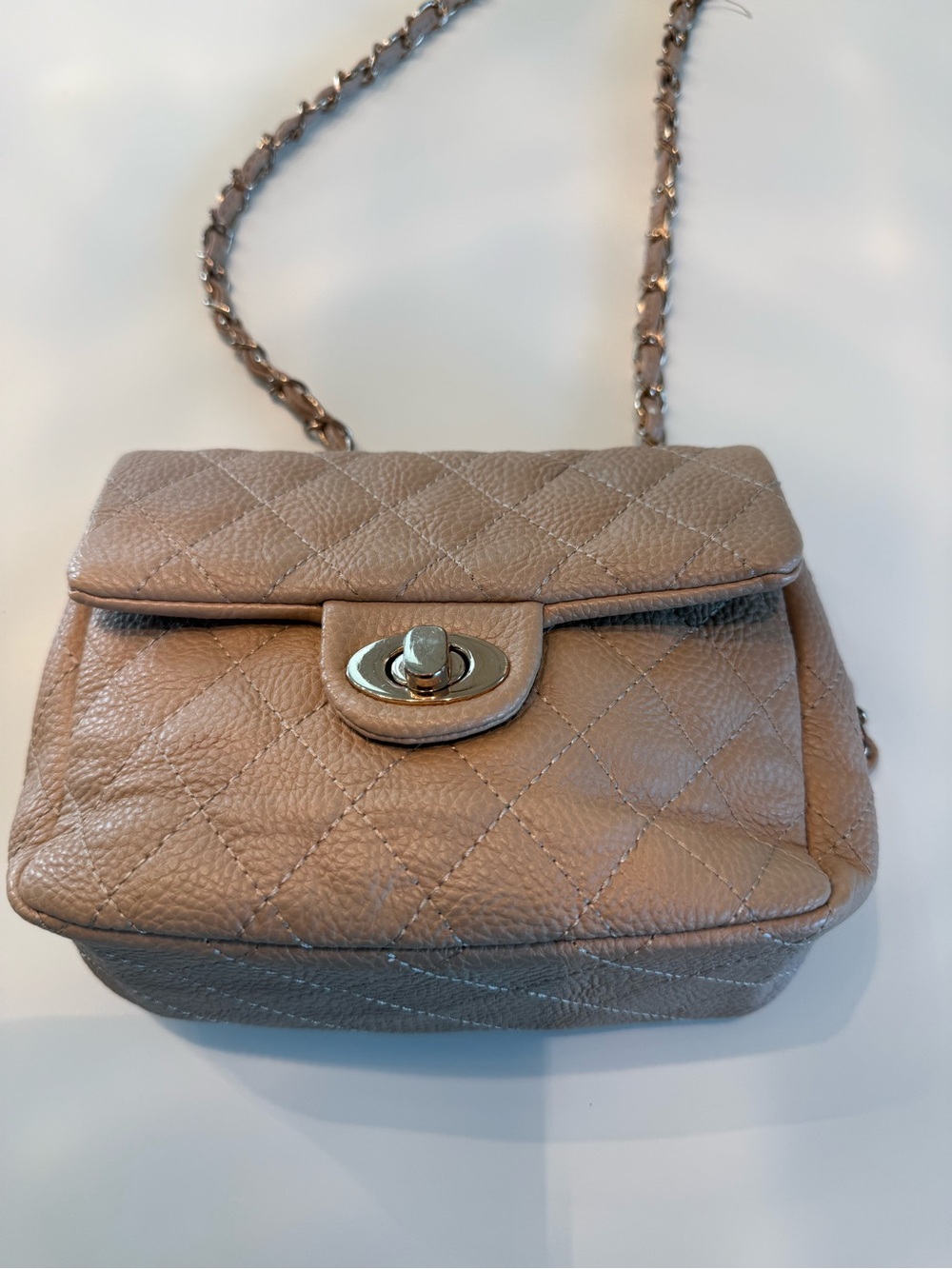 Quilted Chain-Strap Crossbody Bag in Taupe